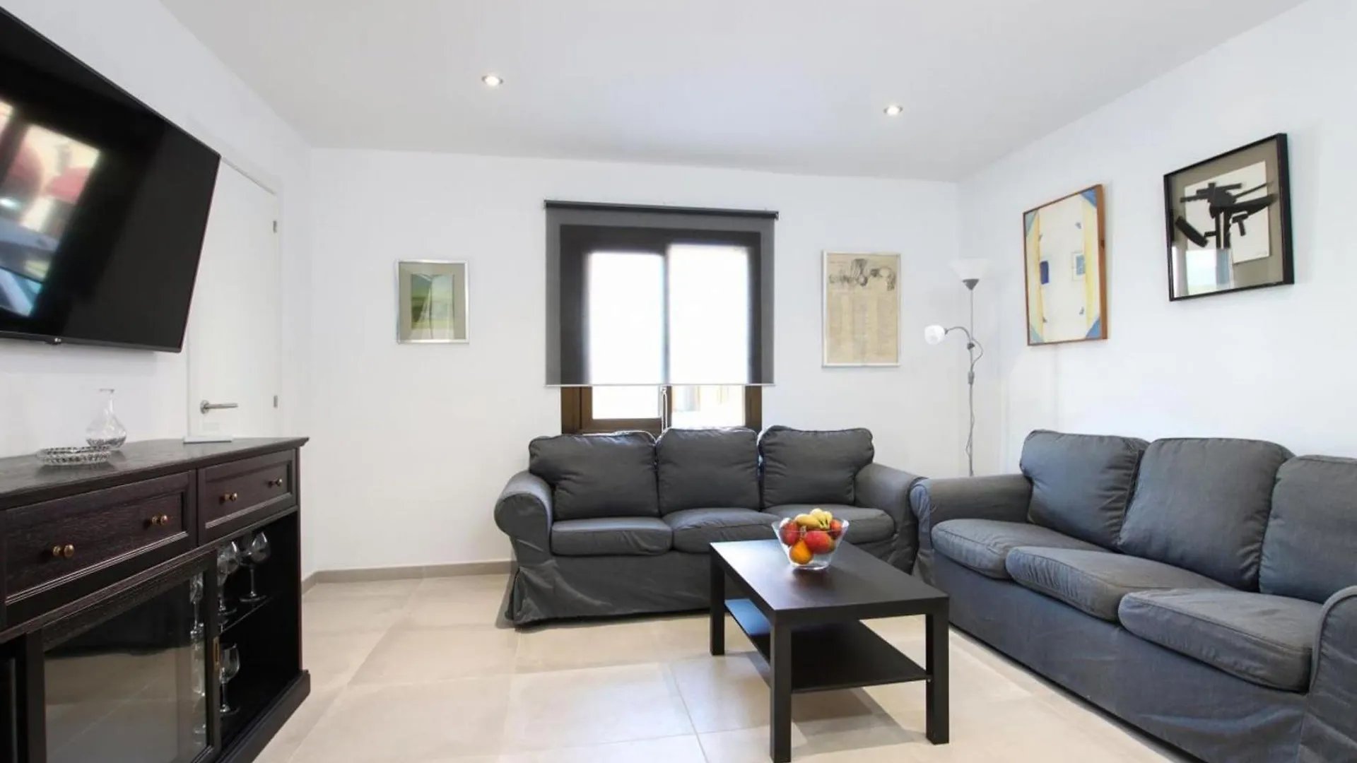 Charming Mallorca Apartment 3 Bedrooms Villa Townhouse Alnair Only 50 Meters From The Sea Great For Families Puerto Pollensa